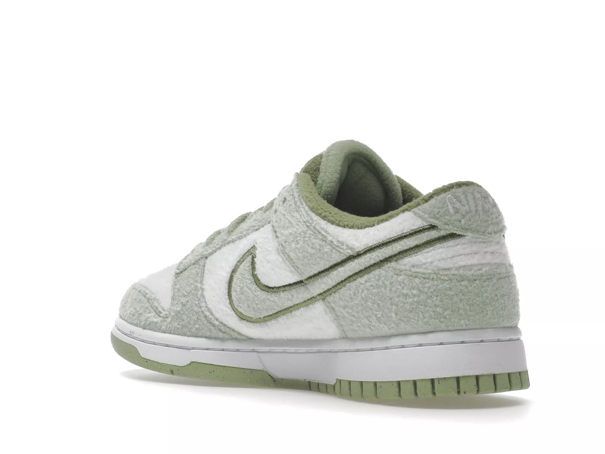Фото № 2 с приближением к товару «‎Nike Dunk Low SE Fleece Pack Honeydew »
