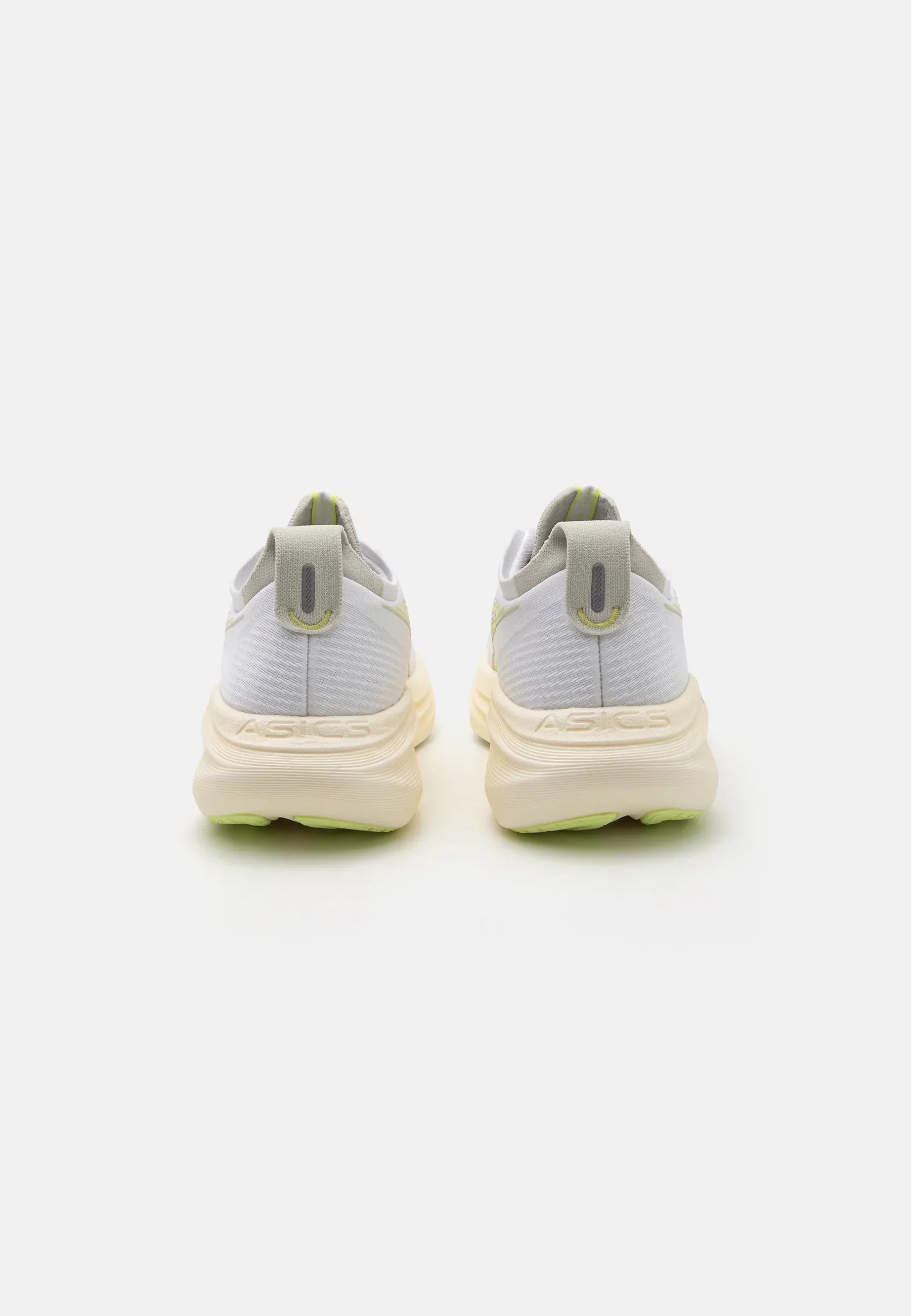 Фото № 3 с приближением к товару «‎GEL-NIMBUS 27»