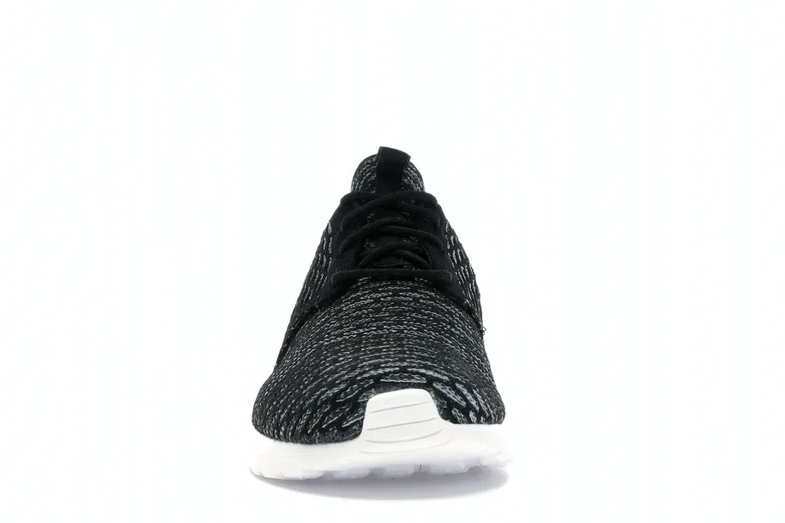 Фото № 2 с приближением к товару «‎Nike Roshe Run Flyknit Black Sequoia»