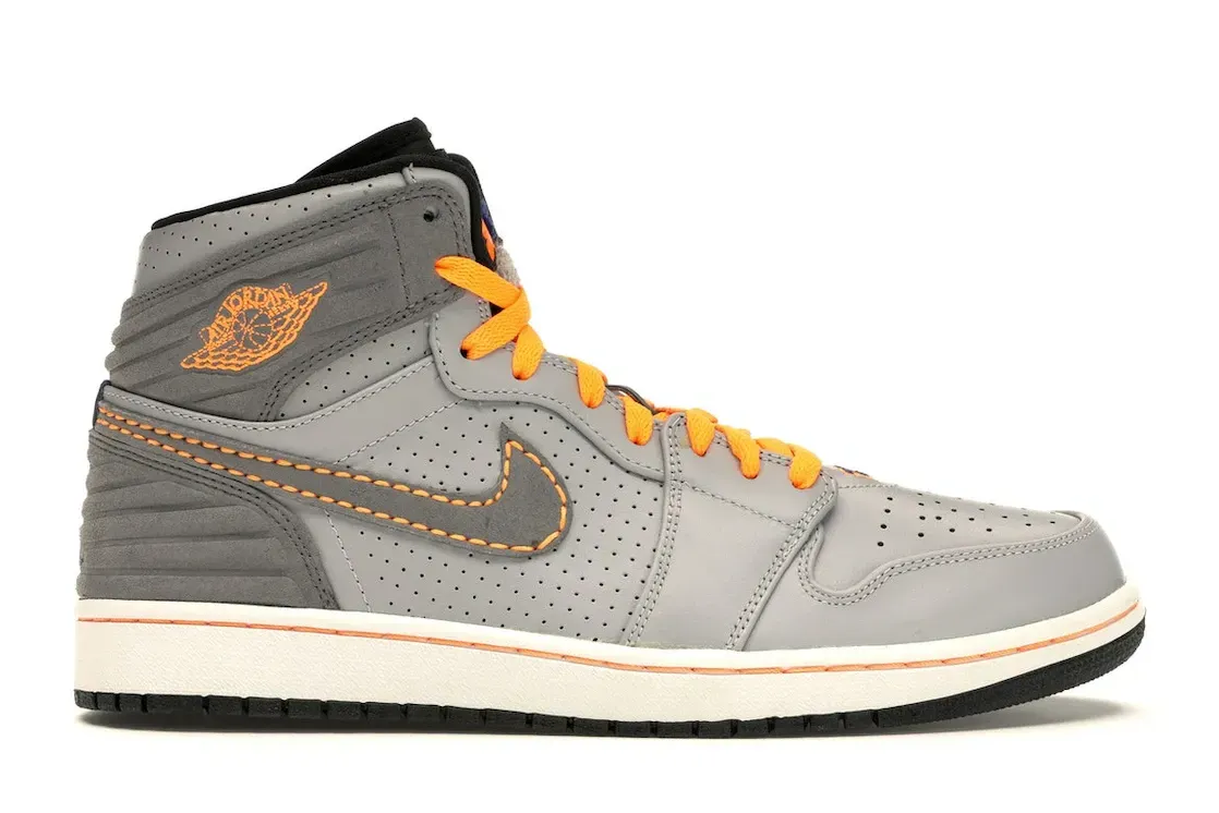 Фото № 1 с приближением к товару «‎Jordan 1 Retro 93 Wolf Grey Orange»