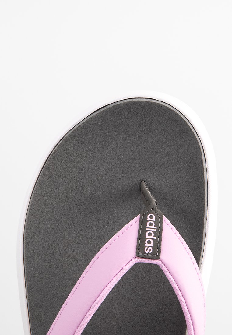 Фото № 5 с приближением к товару «‎Adidas Comfort»
