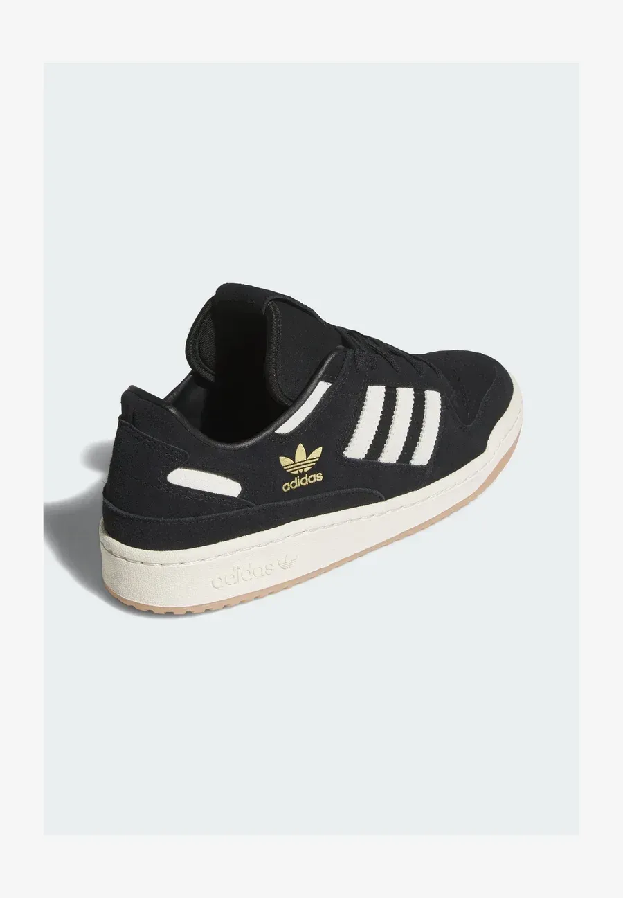 Фото № 4 с приближением к товару «‎FORUM CL UNISEX»