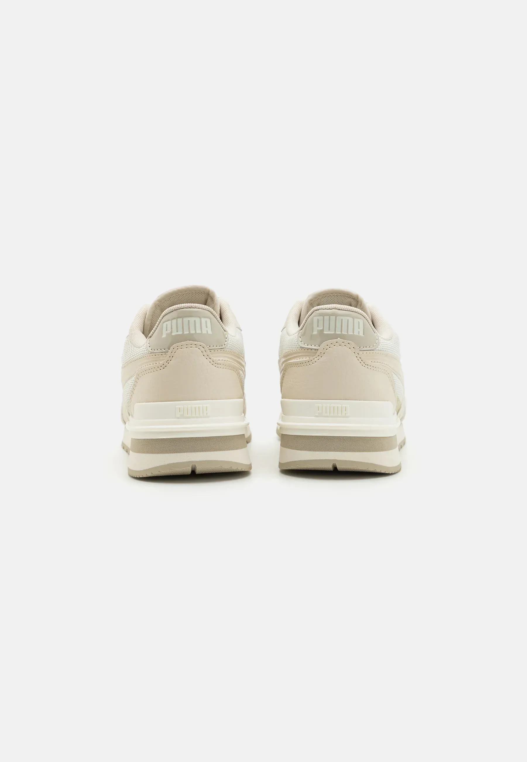 Фото № 3 с приближением к товару «‎ST RUNNER V4»