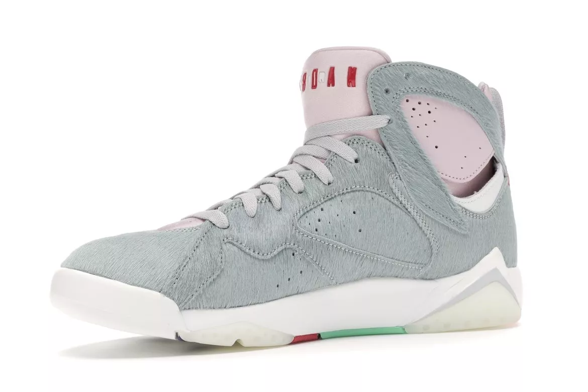 Фото № 2 с приближением к товару «‎Jordan 7 Retro Neutral Grey»