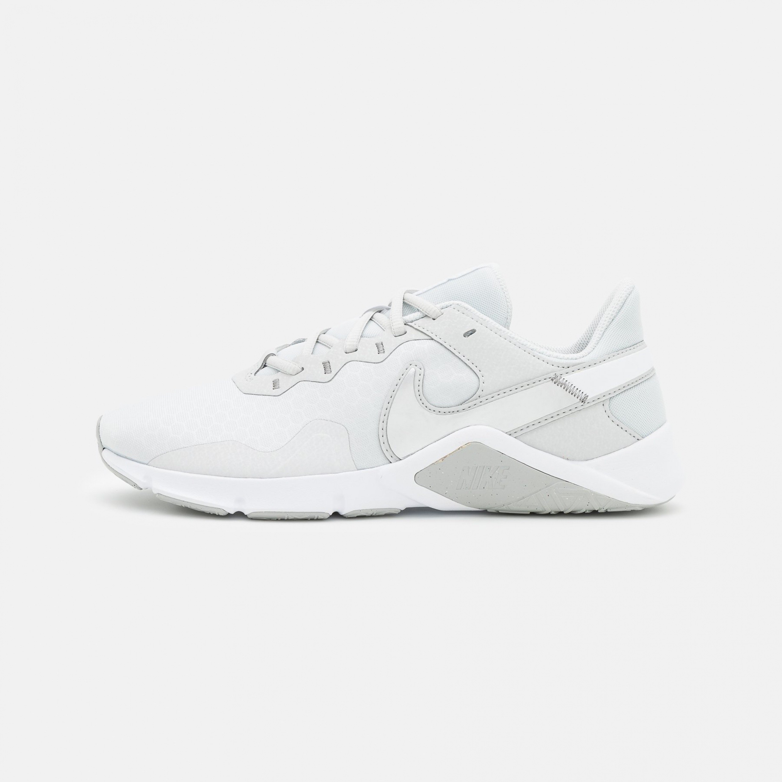 Фото № 1 с приближением к товару «‎Nike Legend Essential 2»