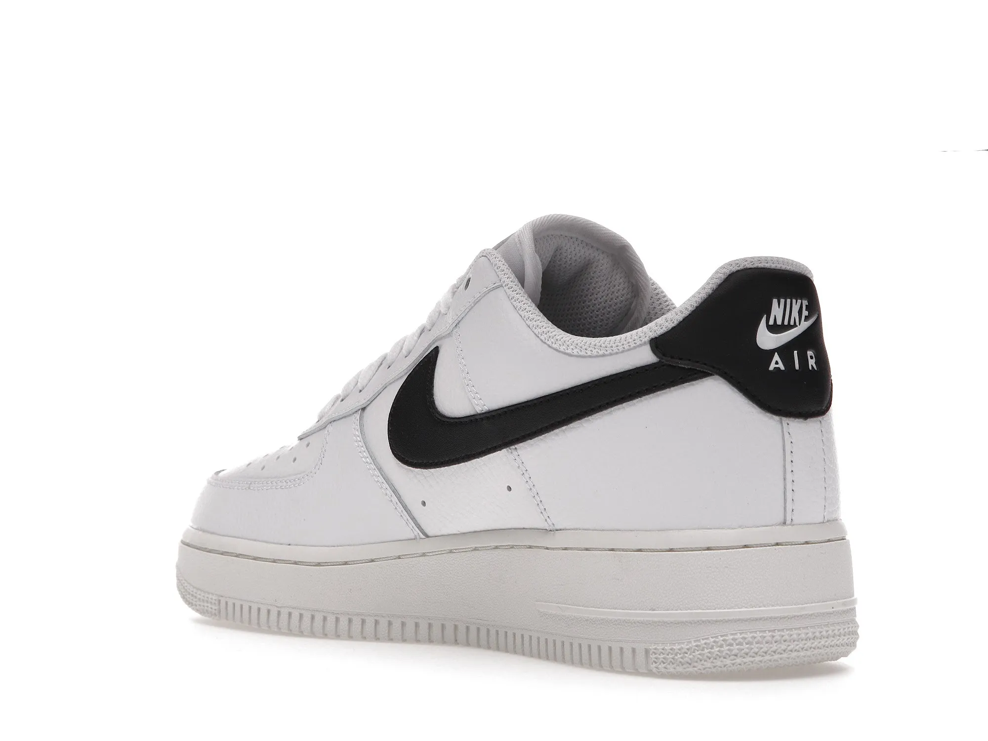 Фото № 5 с приближением к товару «‎Nike Air Force 1 Low 07 White Black Sail »
