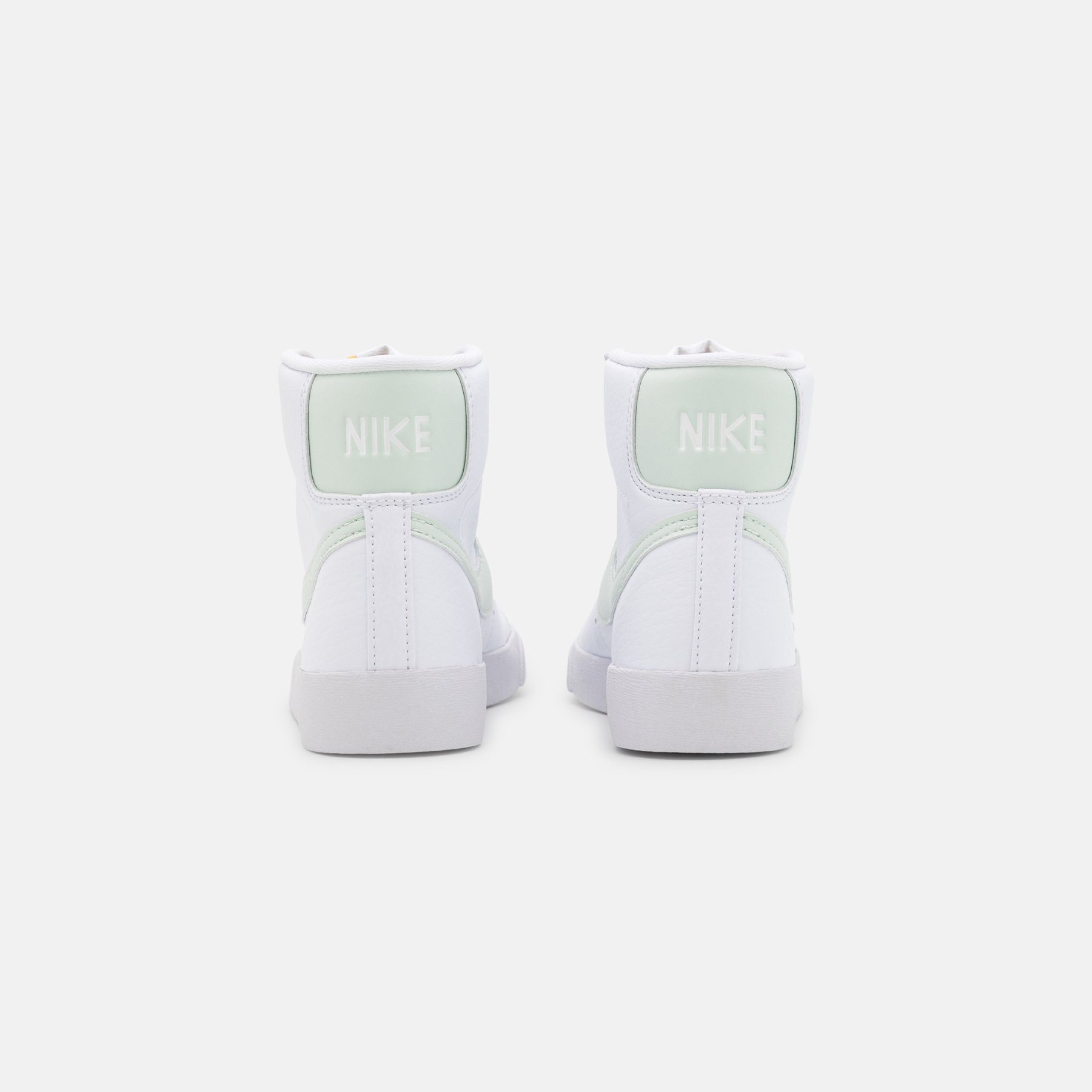 Фото № 4 с приближением к товару «‎Nike Blazer ’77 Next Nature 2 »