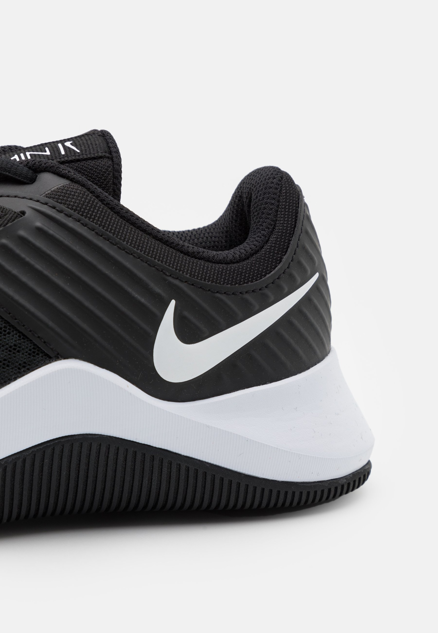 Фото № 4 с приближением к товару «‎Nike MC Trainer »