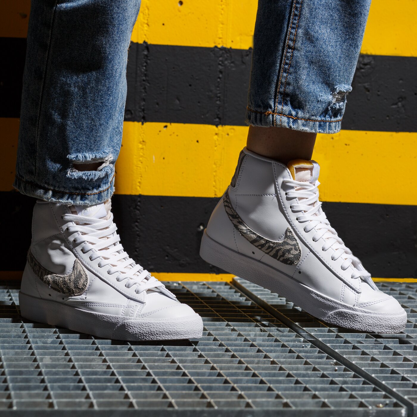 Фото № 3 с приближением к товару «‎Nike W Blazer 77 SE»