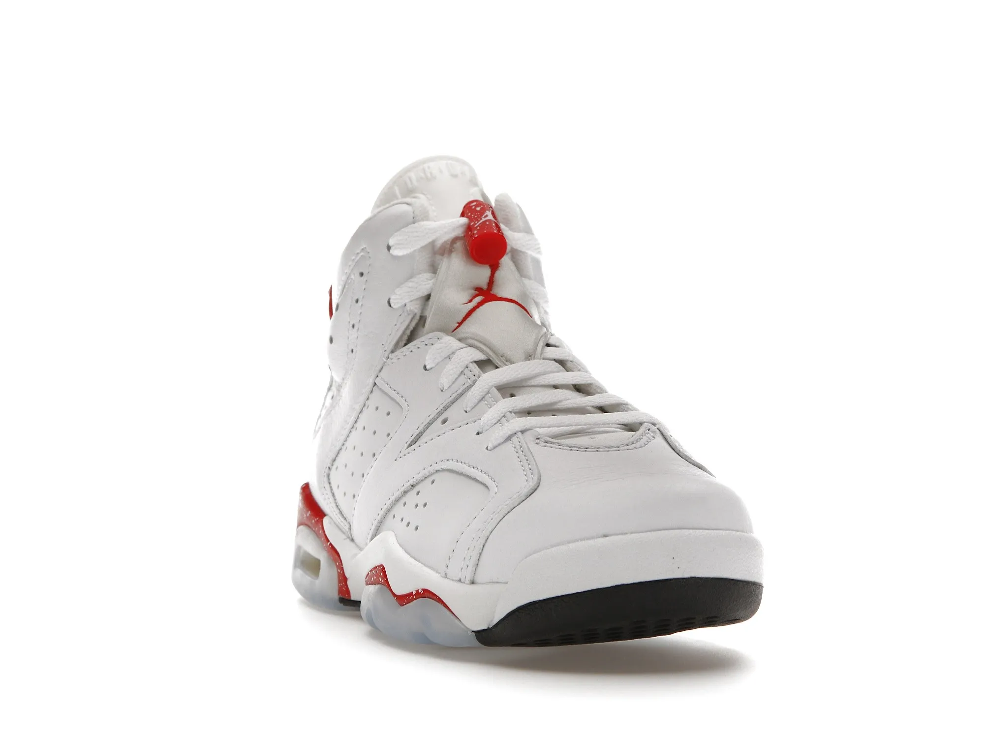 Фото № 4 с приближением к товару «‎Jordan 6 Retro Red Oreo »