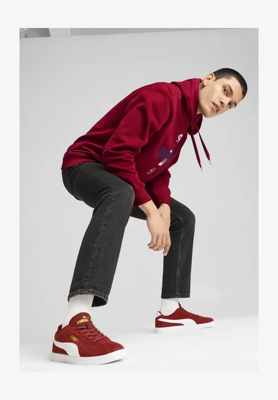 Фото № 2 с приближением к товару «‎CLUB II»