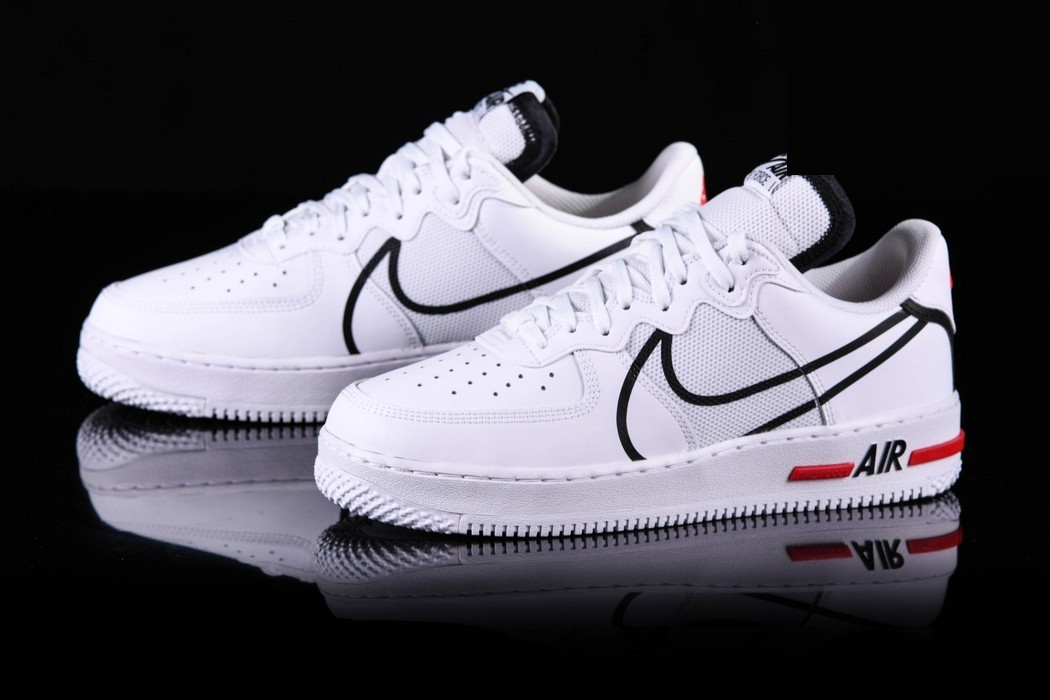 Фото № 1 с приближением к товару «‎Nike Air Force 1 React»