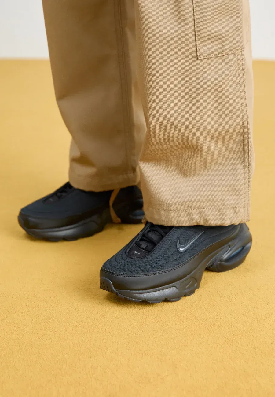 Фото № 1 с приближением к товару «‎AIR MAX PORTAL»