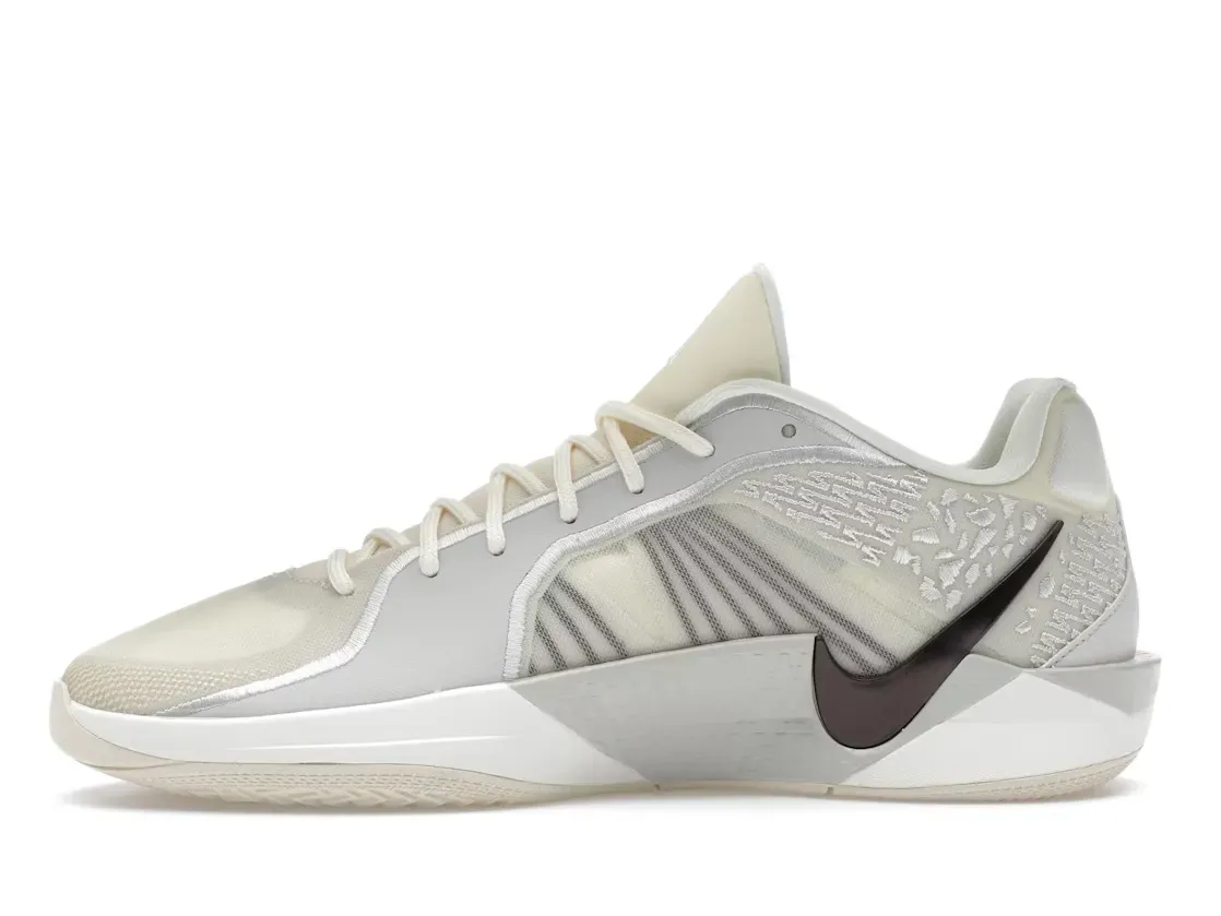 Фото № 3 с приближением к товару «‎Nike Sabrina 2»