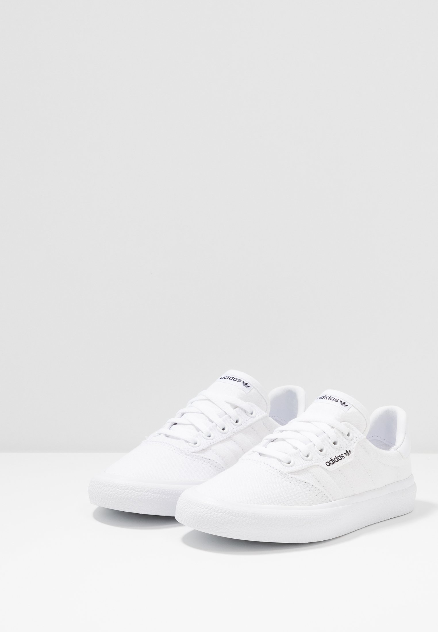 Фото № 3 с приближением к товару «‎Adidas 3mc »