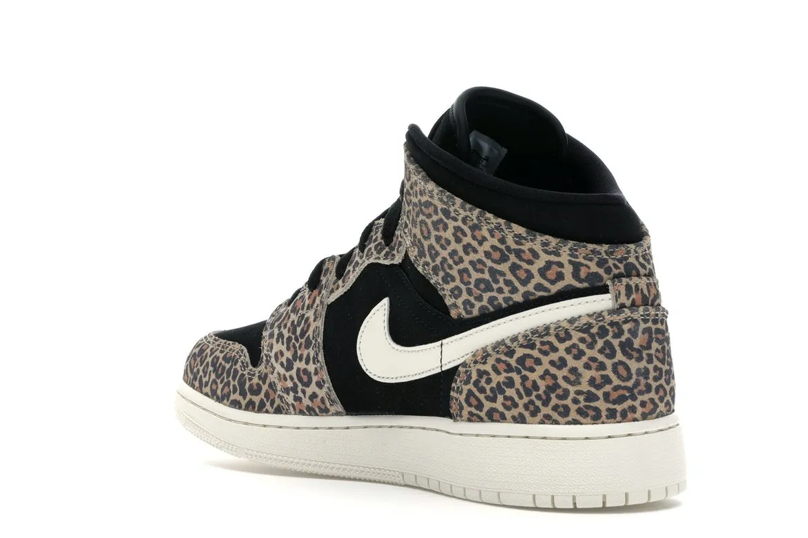 Фото № 5 с приближением к товару «‎Jordan 1 Mid SE Leopard »