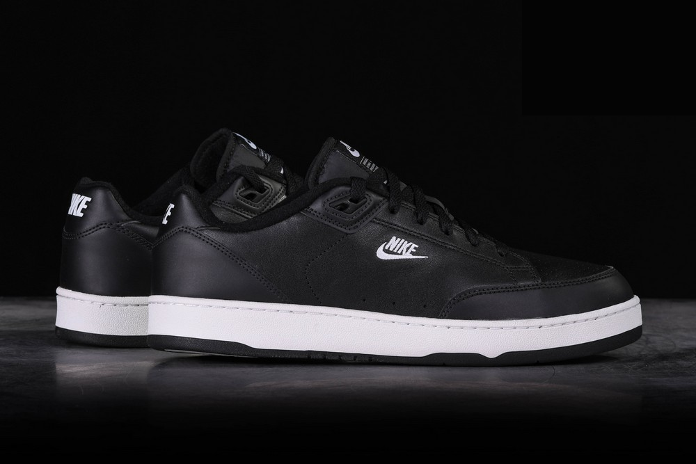 Фото № 4 с приближением к товару «‎Nike Grandstand II Oreo »