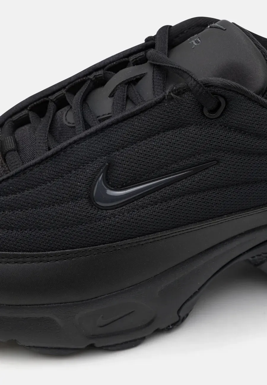 Фото № 4 с приближением к товару «‎AIR MAX PORTAL»
