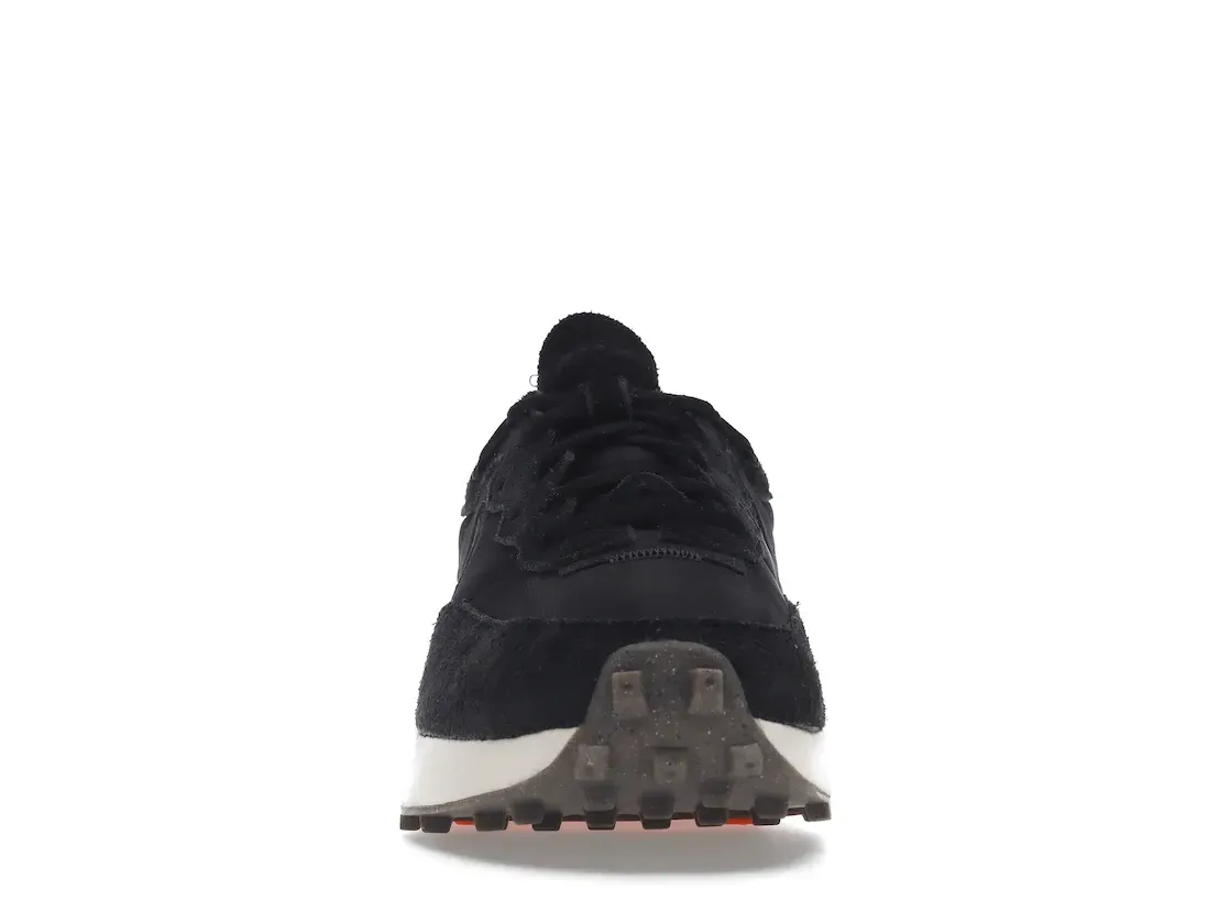 Фото № 2 с приближением к товару «‎Nike Fontanka Waffle Black Volt »