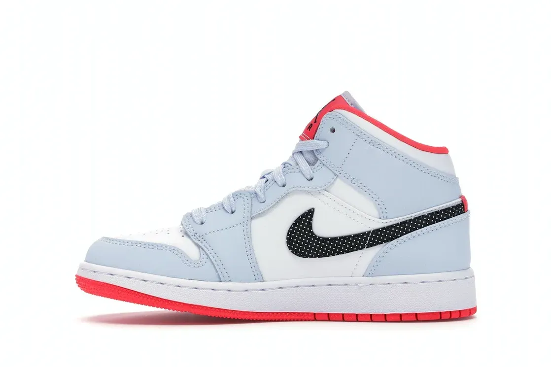 Фото № 3 с приближением к товару «‎Jordan 1 Mid Half Blue Polka Dot Swoosh »