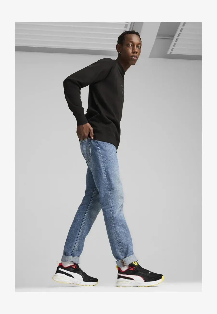 Фото № 2 с приближением к товару «‎SCUDERIA FERRARI HYPNOTIC »