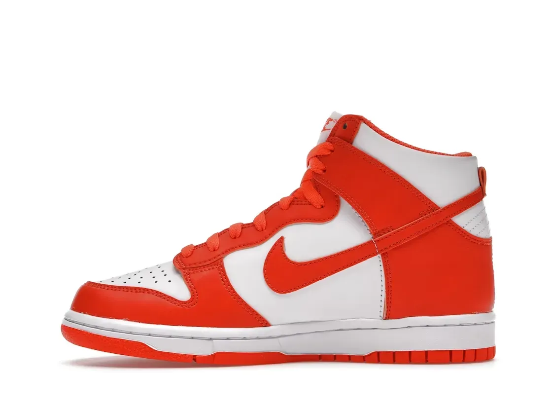 Фото № 3 с приближением к товару «‎Nike Dunk High SP»