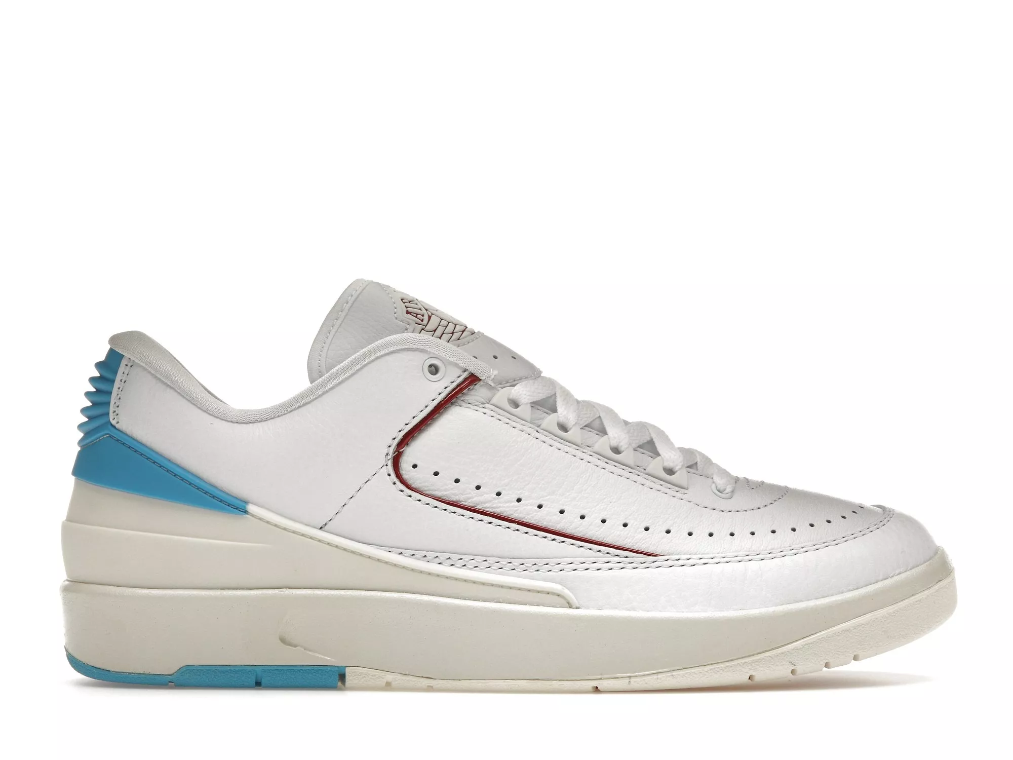 Фото № 1 с приближением к товару «‎Jordan 2 Retro Low UNC To Chicago »