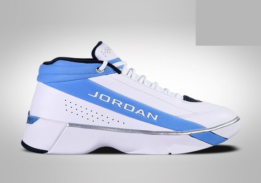 Фото № 1 с приближением к товару «‎Nike Air Jordan Team Showcase Unc North Caroline»