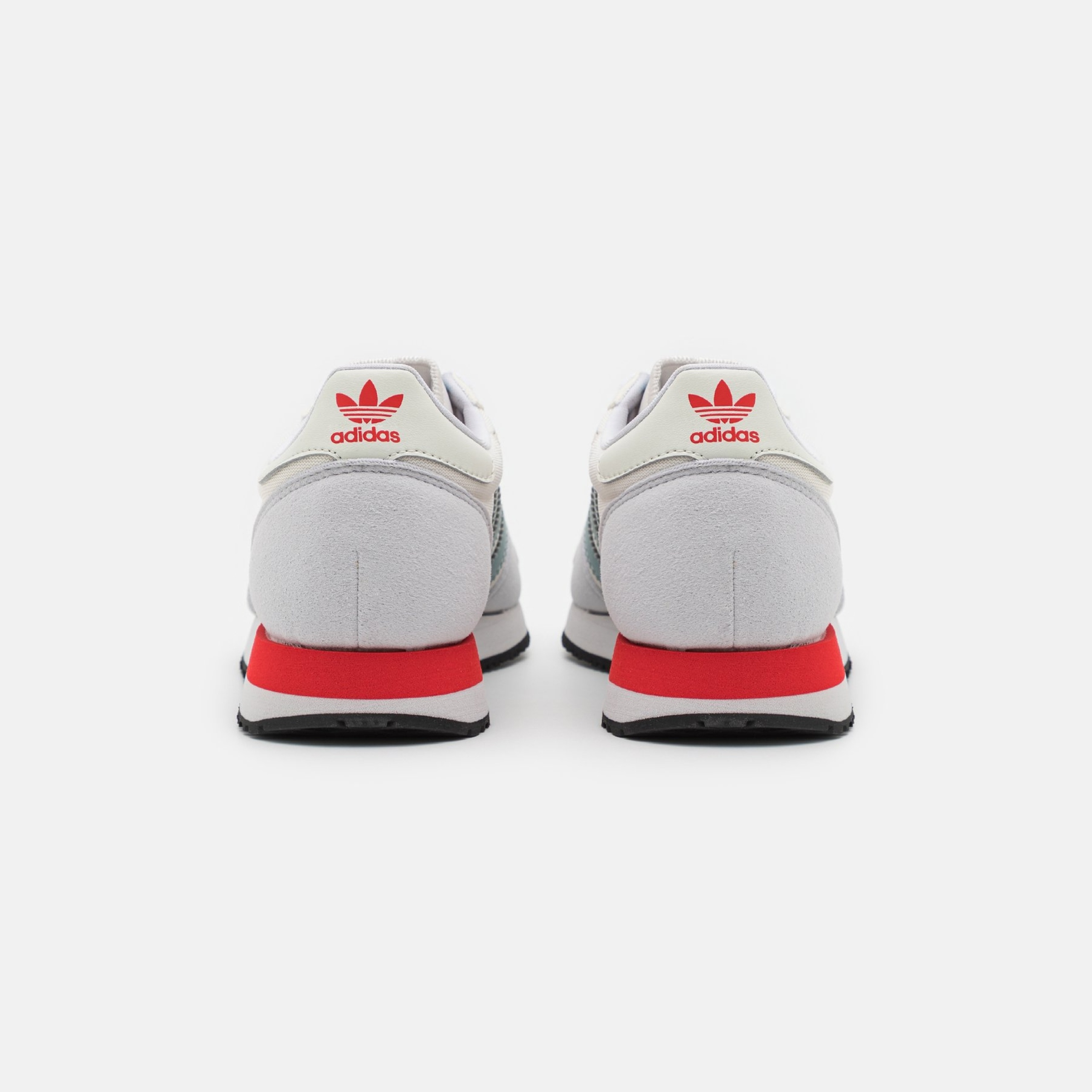 Фото № 3 с приближением к товару «‎Adidas Usa 84 »