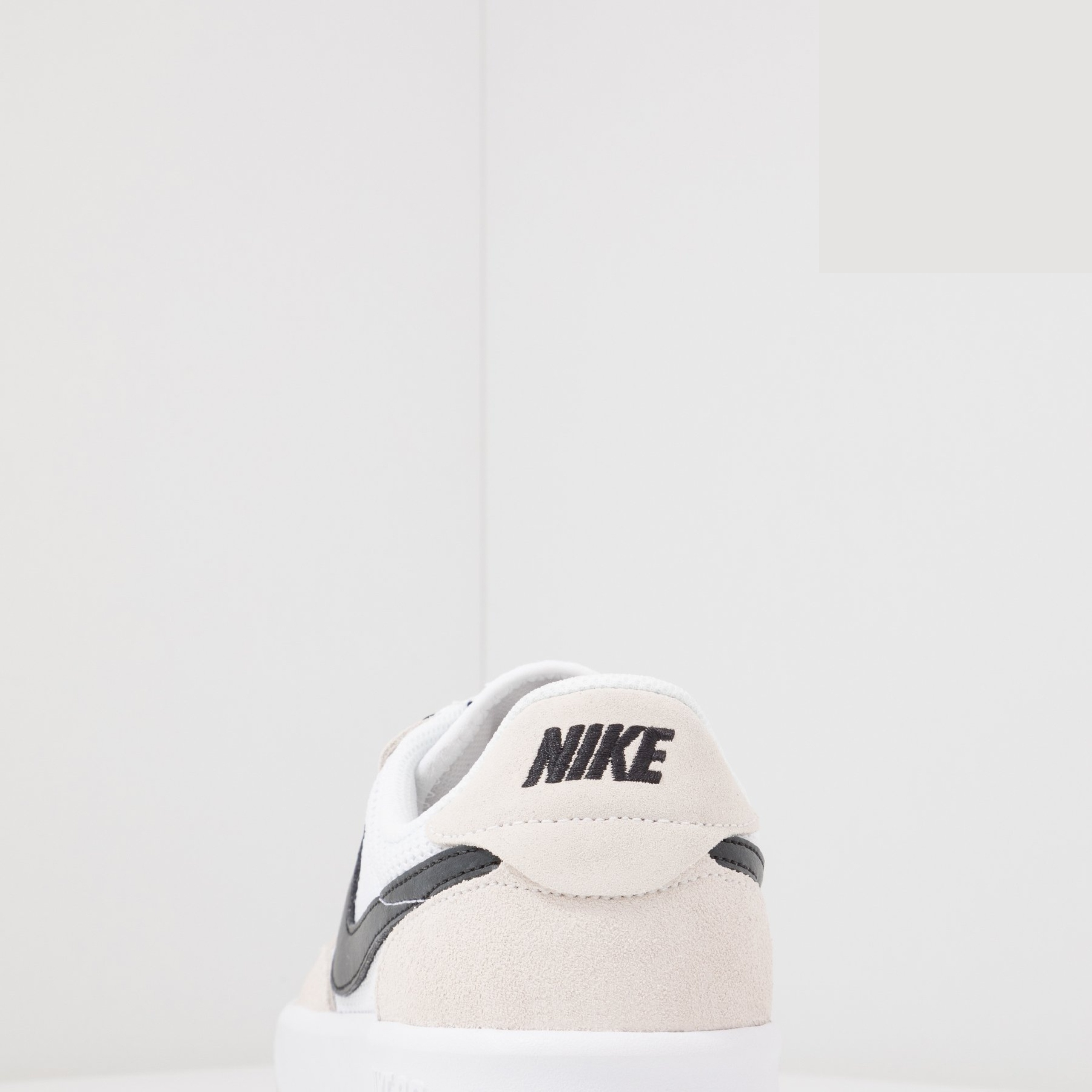 Фото № 5 с приближением к товару «‎Nike Adversary»