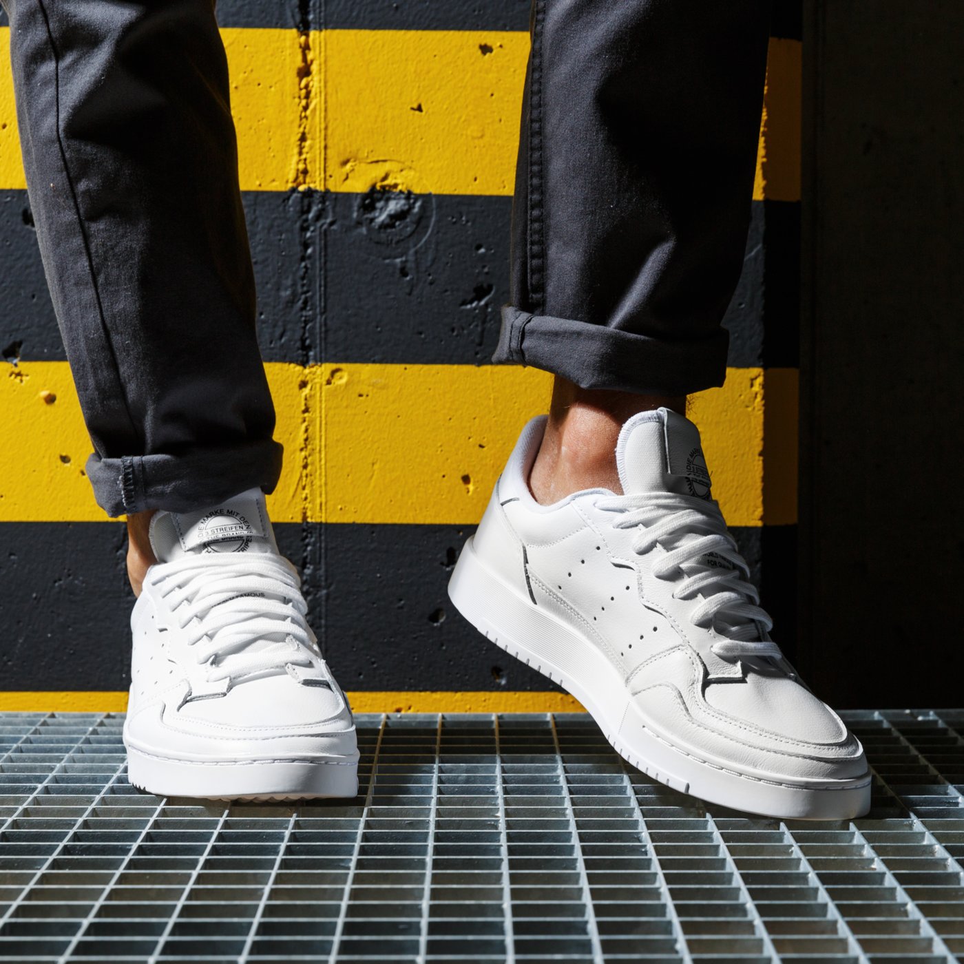 Фото № 2 с приближением к товару «‎Adidas Supercourt»