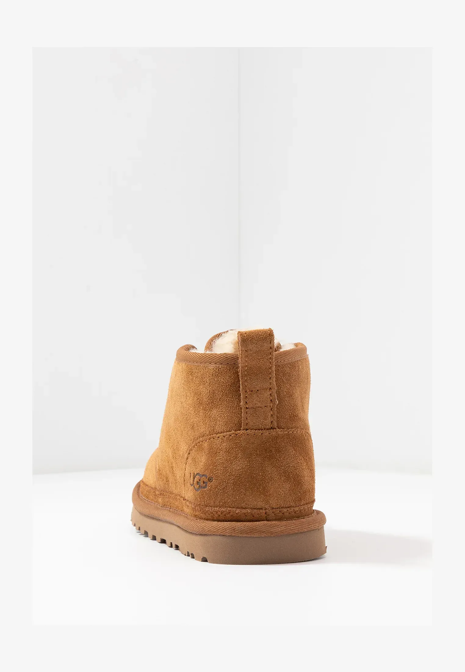 Фото № 6 с приближением к товару «‎NEUMEL»