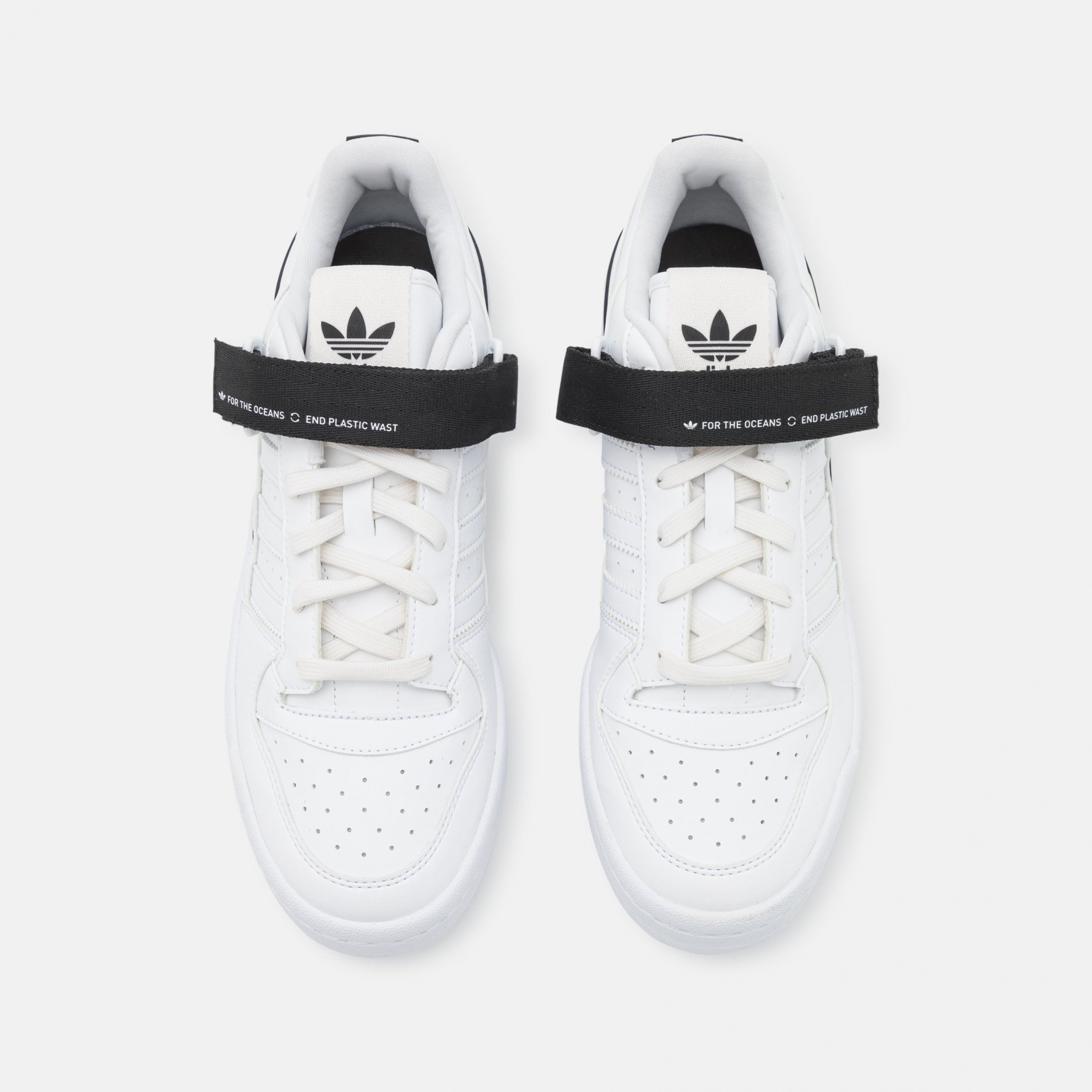 Фото № 4 с приближением к товару «‎Adidas Forum »