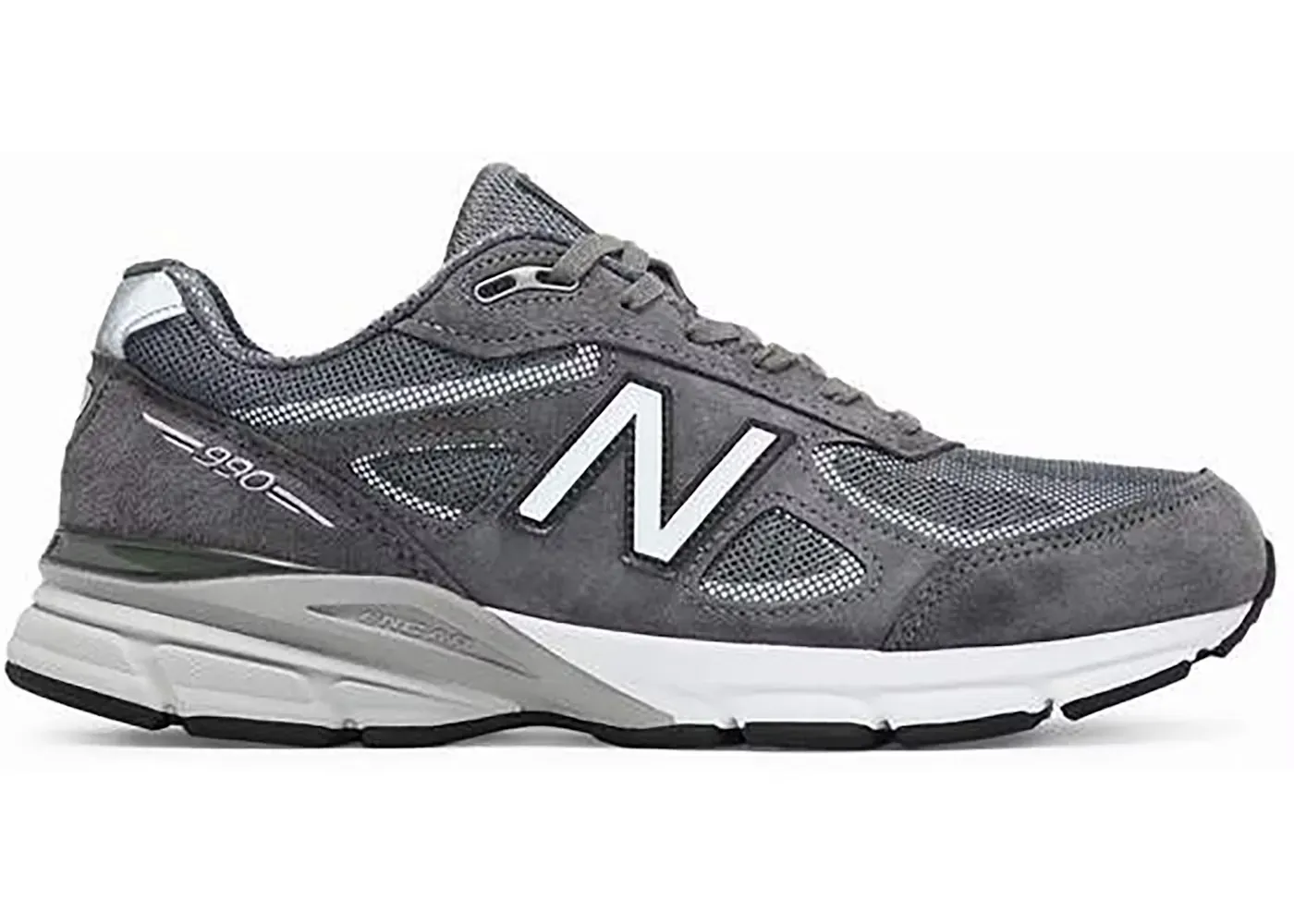 New Balance 990v4