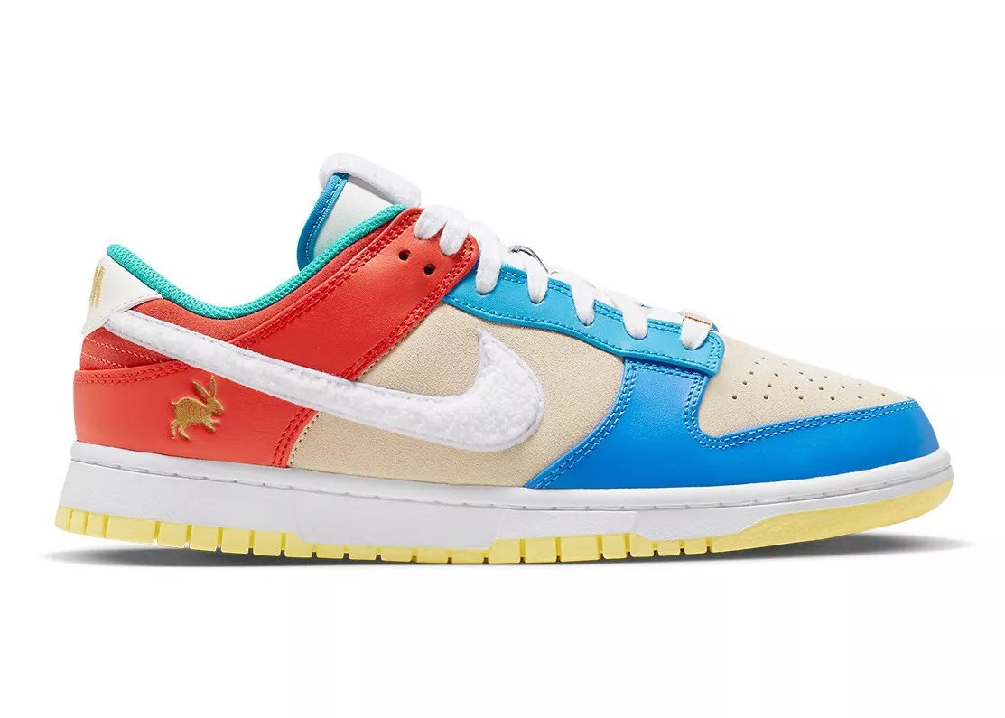 Фото № 1 с приближением к товару «‎Nike Dunk Low Retro PRM Year of the Rabbit Blue Orange Cream»