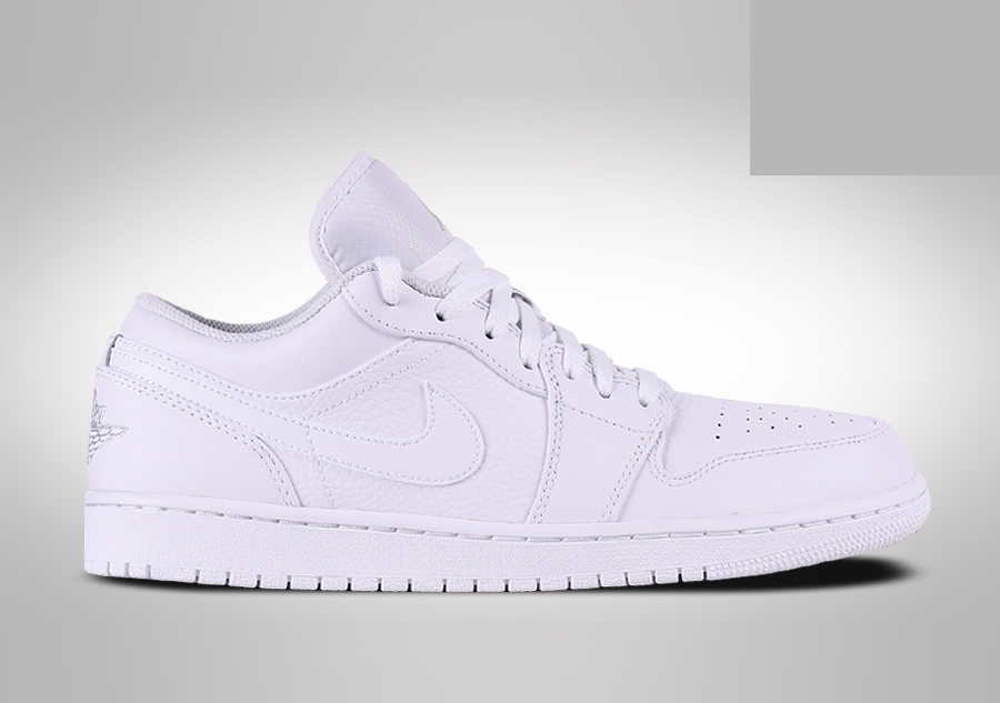 Фото № 1 с приближением к товару «‎Nike Air Jordan 1 Retro Triple »