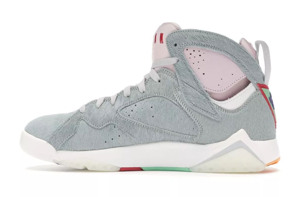 Фото № 3 с приближением к товару «‎Jordan 7 Retro Neutral Grey»
