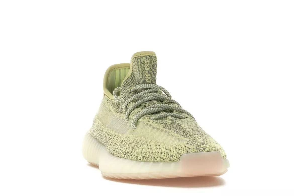 Фото № 2 с приближением к товару «‎adidas Yeezy Boost 350 V2 Antlia (Reflective)»