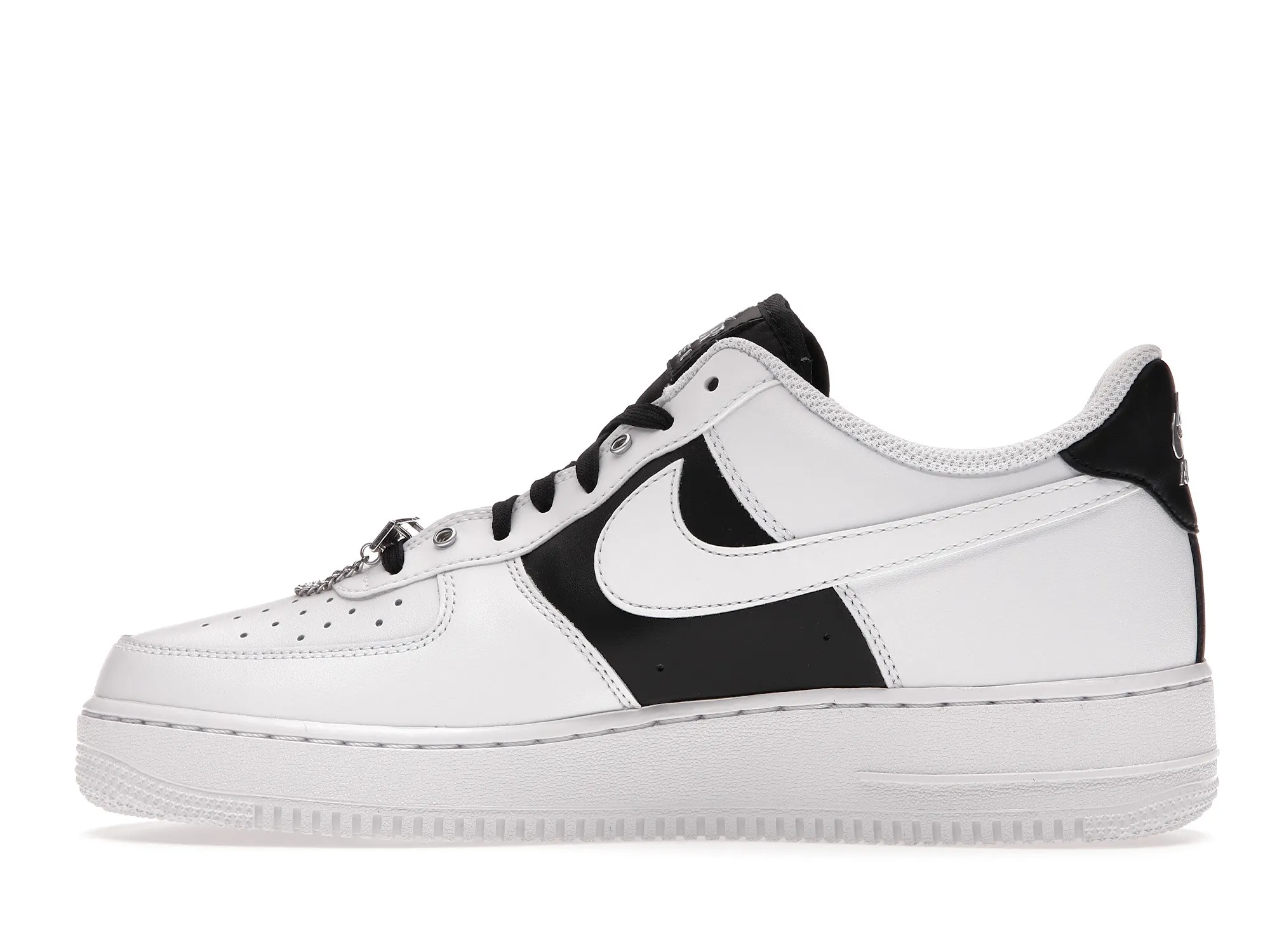 Фото № 5 с приближением к товару «‎Nike Air Force 1 Low 07 PRM Silver Chain»