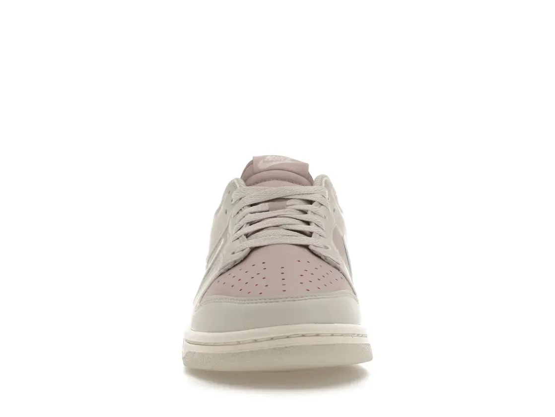 Фото № 2 с приближением к товару «‎Nike Dunk Low Next Nature»