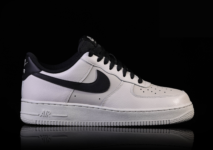 Фото № 2 с приближением к товару «‎Nike Air Force 1 ’07 Pale »