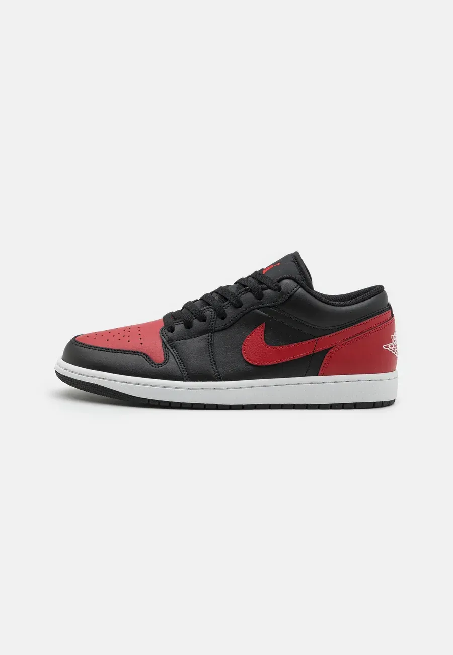Фото № 1 с приближением к товару «‎AIR JORDAN 1 LOW»