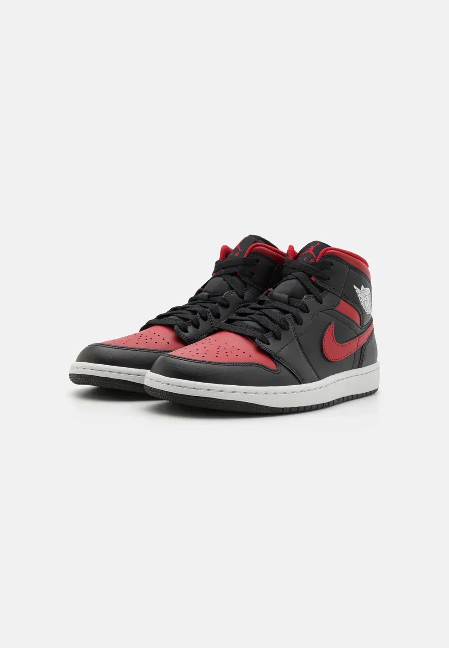 Фото № 2 с приближением к товару «‎AIR JORDAN 1 MID»