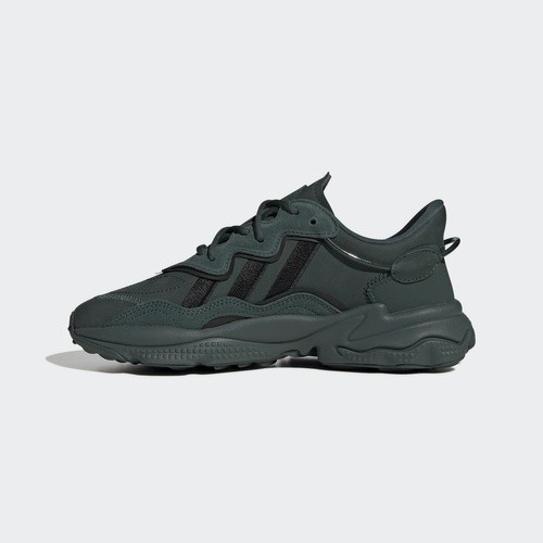 Фото № 3 с приближением к товару «‎Adidas Ozweego»