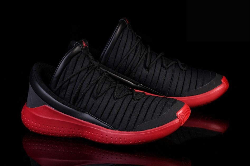 Фото № 1 с приближением к товару «‎Nike Air Jordan Flight Luxe »