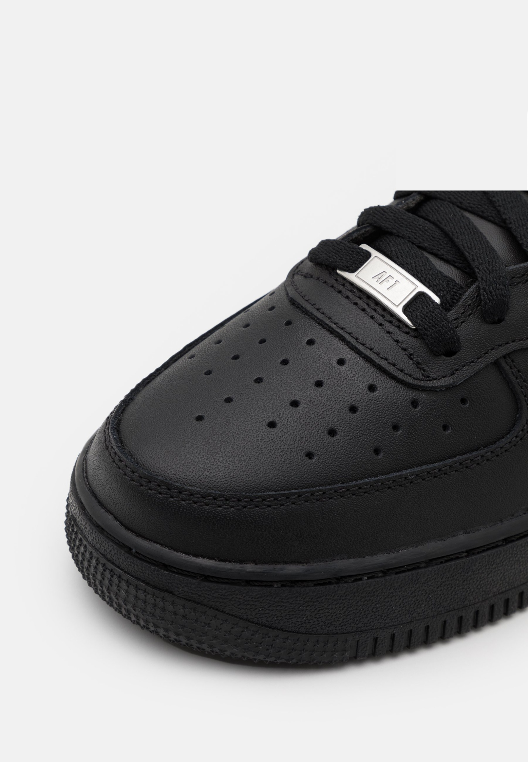 Фото № 5 с приближением к товару «‎Nike Air Force 1 ’07 »