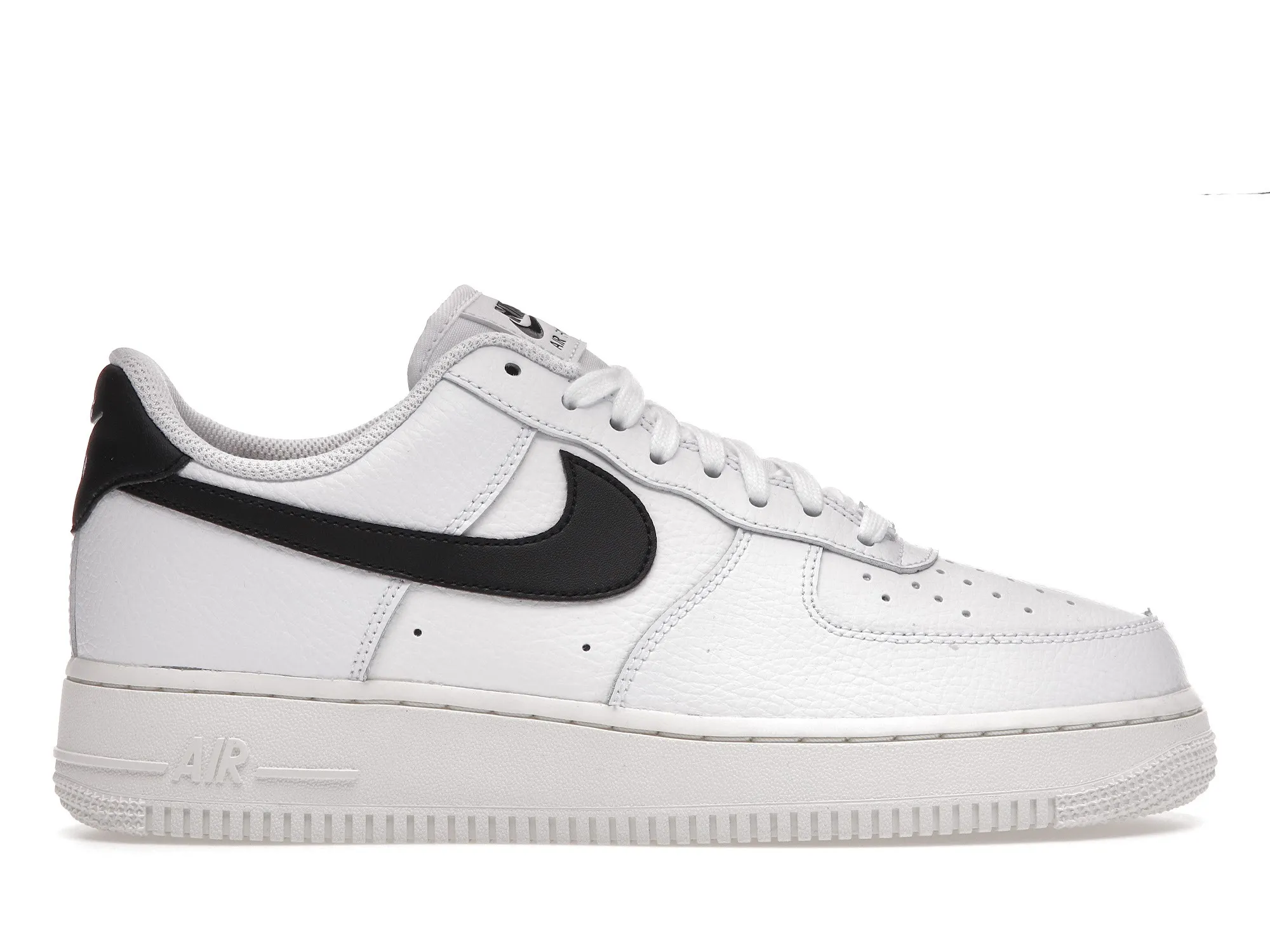 Фото № 1 с приближением к товару «‎Nike Air Force 1 Low 07 White Black Sail »