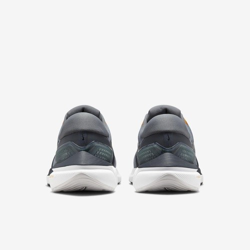Фото № 5 с приближением к товару «‎Nike Air Zoom Vomero 16 Low-Top Running Shoes Gray»