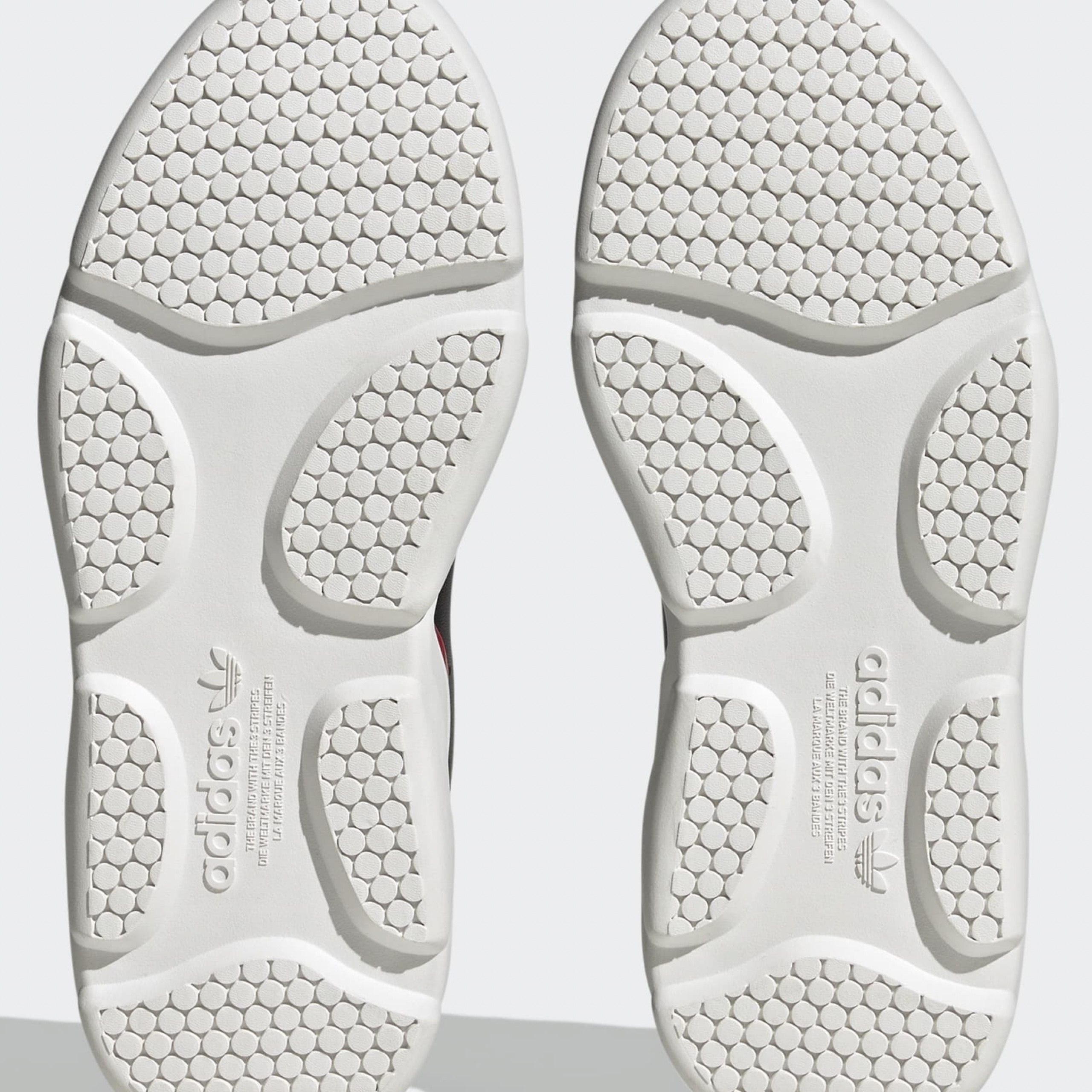 Фото № 3 с приближением к товару «‎Adidas Stan Smith Millencon »