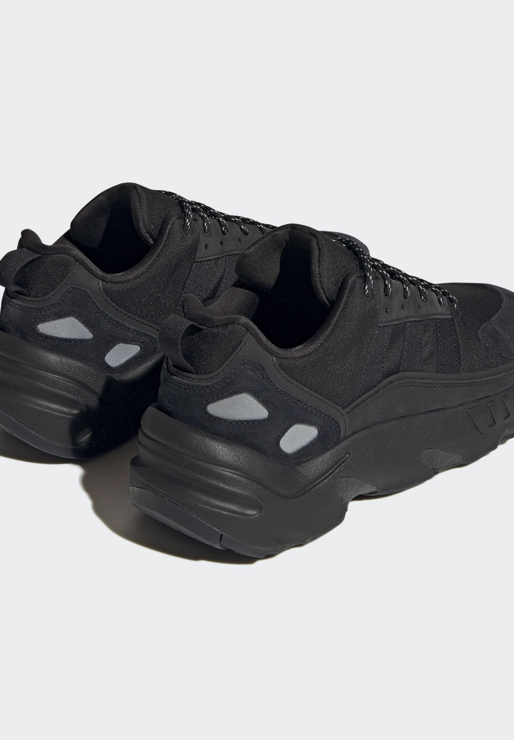 Фото № 5 с приближением к товару «‎Adidas ZX 22 Boost »